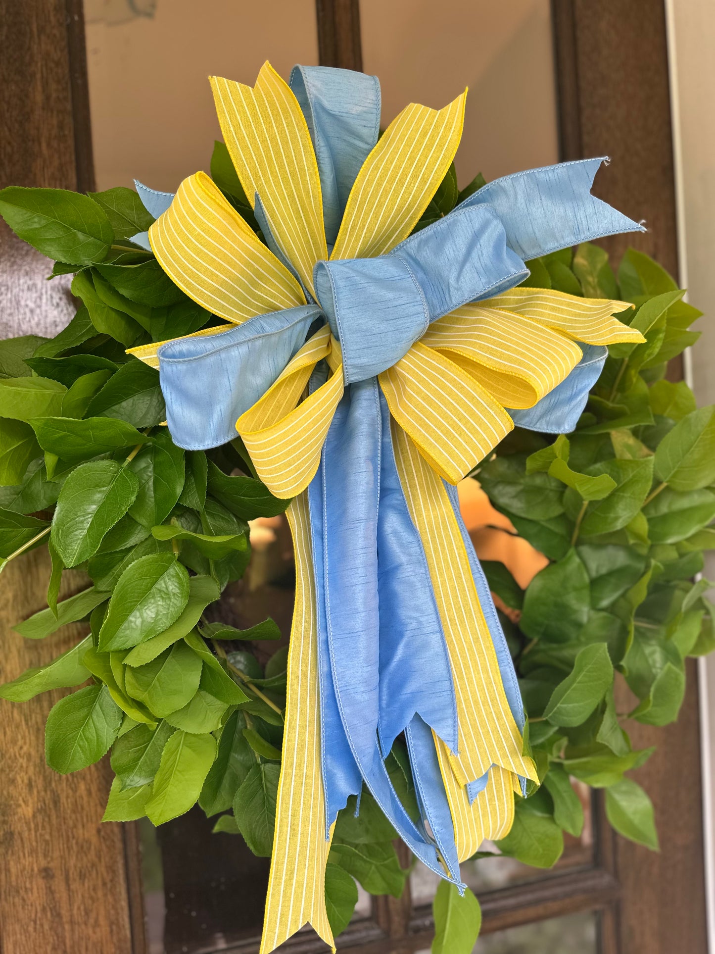 Light Blue/ Light Yellow Stripe Bow